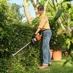 Taille-haie à batterie - STIHL - HSA 60 – PACK - AK SYSTEME