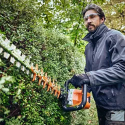 Taille-haie à batterie - STIHL - HSA 100 - AP SYSTEME