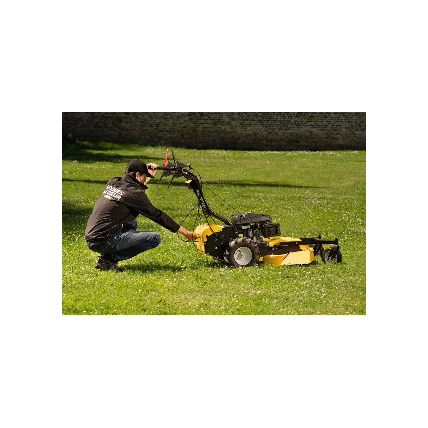 Faucheuse à 4 roues ROQUES  LECOEUR RL210H